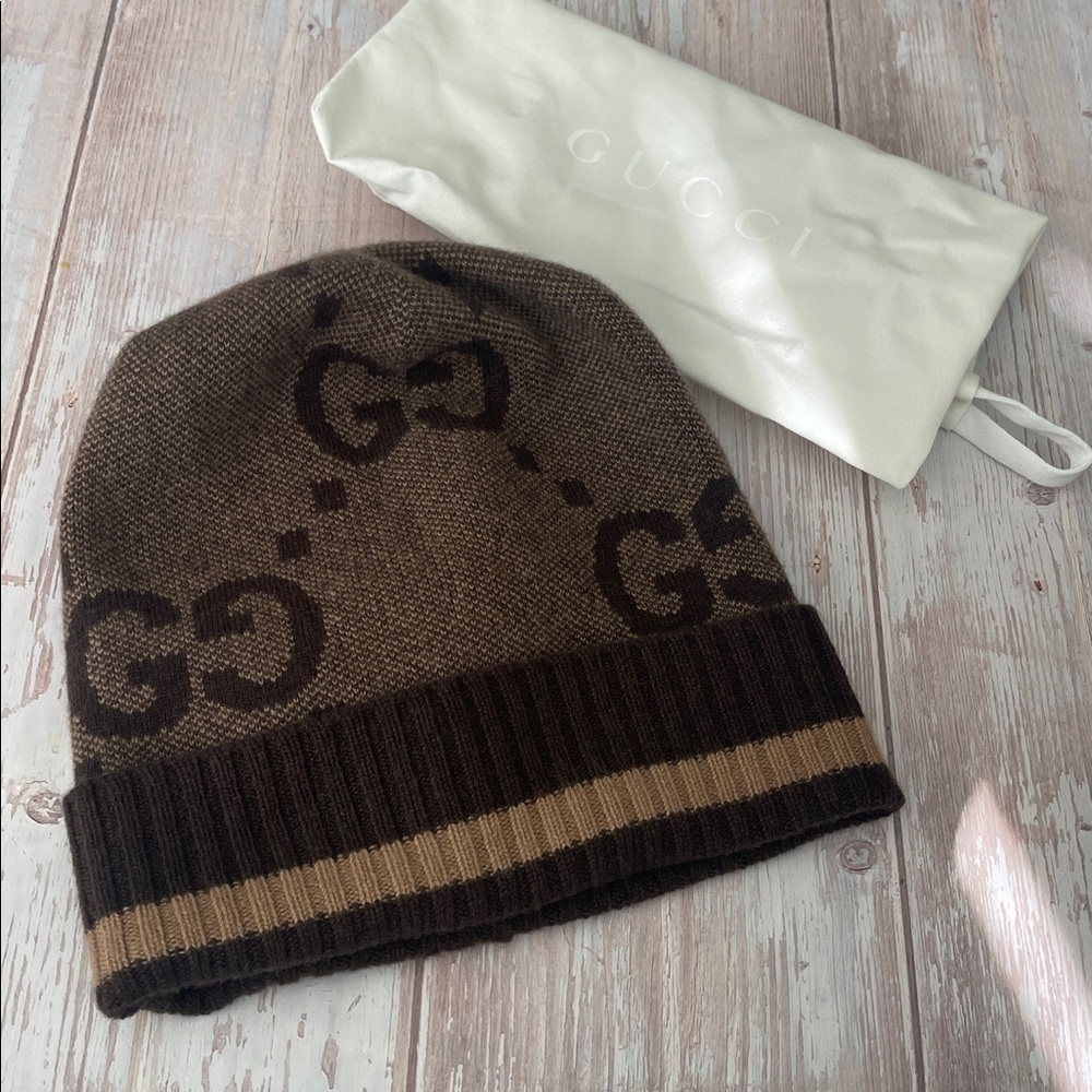 $970 New GUCCI Beanie hat size Medium M